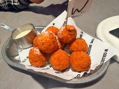 -W COLLECTIVE  DESSERT SHOP