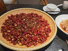 -万重锦·人文川菜馆(骡马市店)