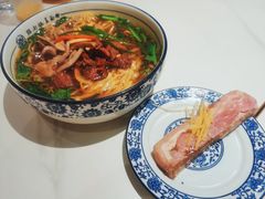 -镇南锅盖面馆(解放路店)