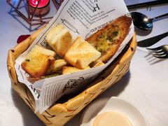 法棍切片和香草包-Wei菋·Le Bistrot