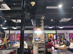 -马路牙子烧烤音乐酒馆(望京店)