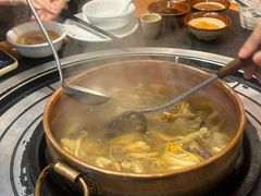 -阿山卓·野生菌火锅·纳西火塘烤肉