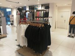 -优衣库(北京万柳华联购物中心店)