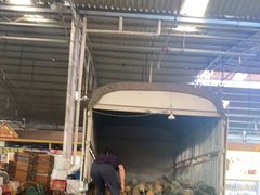 -曼阁市场水果批发市场