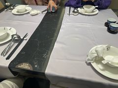 -红鼎豆捞·非遗鲍皇汤火锅(宝丰路店)