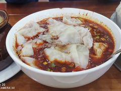 红油抄手-胡成记口蘑龙眼包子(盐道街店)