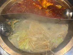 -小天鹅火锅·一线江景洪鼎旗舰店(洪崖洞店)