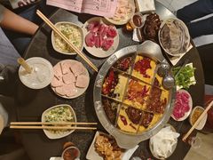 -洞亭火锅(防空洞总店)