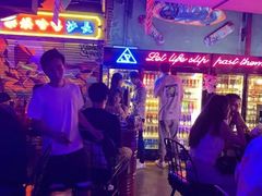-UP嘻哈酒吧(粉巢店)