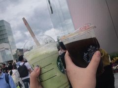 -星巴克(杭州湖滨银泰E区店)