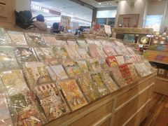 -猫的天空之城概念书店(印象城购物中心店)