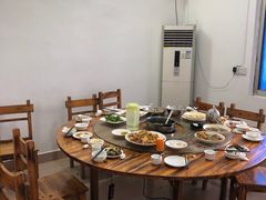 -乡村人家私房菜(250省道店)