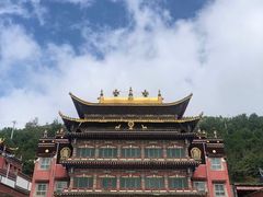 -塔尔寺游客服务中心