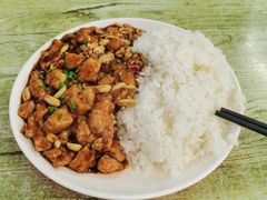 宫保鸡丁饭-顾师傅特色炒菜(富民路店)