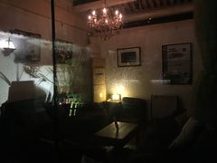 -脚下咖啡·CHILL酒馆(灵光东巷店)