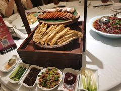 熏肘子卷烙饼套餐-花家怡园