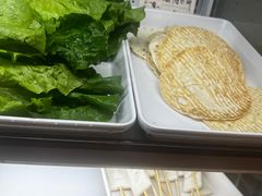 -哈尔滨小酒馆·鲜肉现穿自助烧烤(康新花园店)