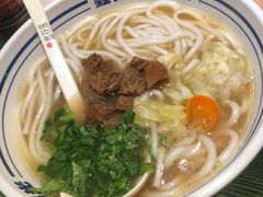-鑫花溪牛肉米粉(东环大润发店)