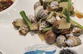 Steamed Fragrant Whelk