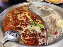 -沸炉重庆老火锅(军事博物馆店)