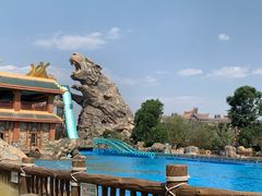 -七彩云南欢乐世界