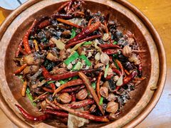 -老滇山寨•云南特色菜•地方菜•民族风情歌舞表演(金碧店)