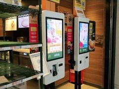 -麦当劳(汉口火车站候车室店)
