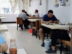 大堂-千里马烧烤(南六东路店)