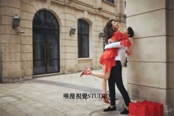 欧美时尚-巴黎婚纱摄影工作室