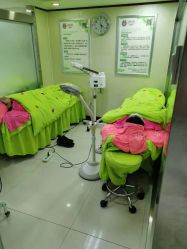 -苗医生专业祛痘·皮肤管理