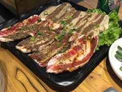 牛肉双拼-枣玛露炭火烤肉脊骨锅