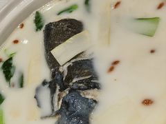 -泉畔人家·老济南经典鲁菜(大明湖店)