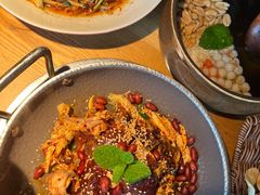 -吃饭皇帝大土家民族菜(正大广场店)