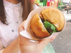 -Bánh Mì Huynh Hoa