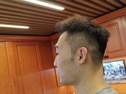 -米娜男士新国潮理发馆