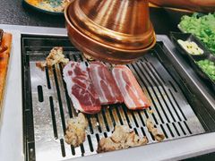 -臻牛烤肉