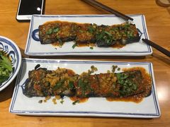 -霸蛮湖南菜·牛肉粉(荣京西街店)