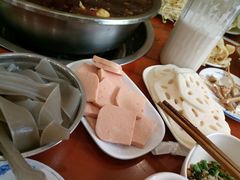 -刘胖娃鱼庄·特色肥肠鱼(杨家坪店)
