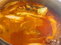 凯里酸汤鱼火锅锅底-泉味道贵州厨房(三里河店)