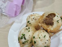 -老西白点心店
