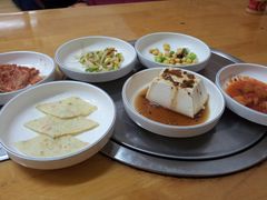 餐前小菜-青纱灯笼韩国料理店