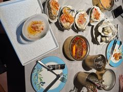 -雍容荟帝王蟹活龙虾展台自助(IFS黑金店)