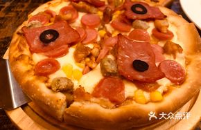 Heroes' Championship Pizza