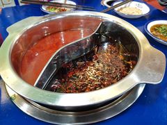 -马路边边串串香(延庆环球新意广场店)