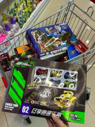 -卡通派潮品玩具折扣仓(青岛新城吾悦广场店)
