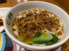 -呷佬·长沙手工米粉(金沙江路店)