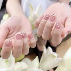 -悠禾·美甲美睫·皮肤管理