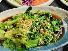 -萃华海鲜阁大排档(五四广场店)