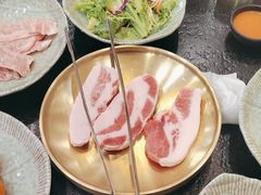 -臻牛烤肉