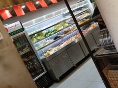 -愉肴麻辣香锅(中山路店)